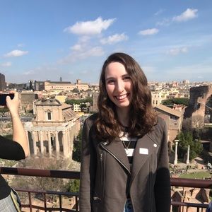 Meet your Posher, Ilana